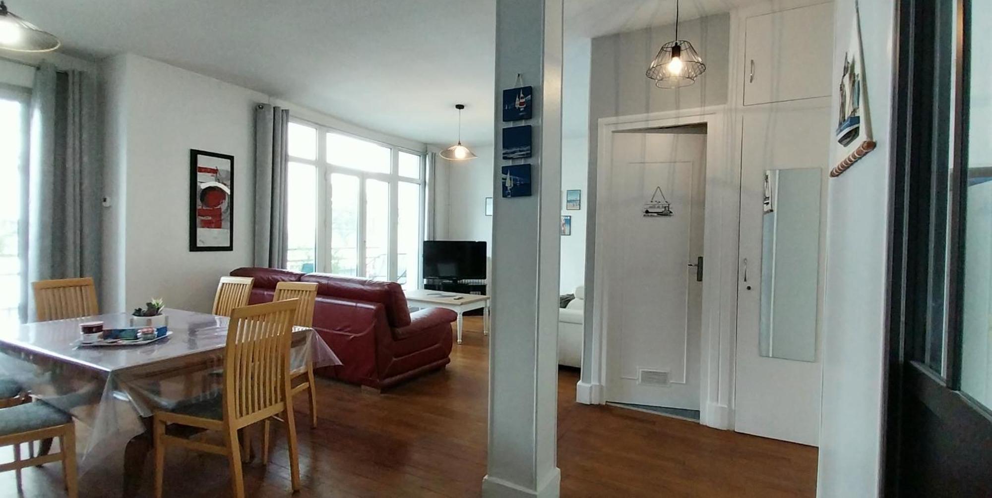 Maison De Ville Plein Centre, 3 Etoiles, A 200M De La Plage, Parking Prive, Wifi Royan Exterior photo